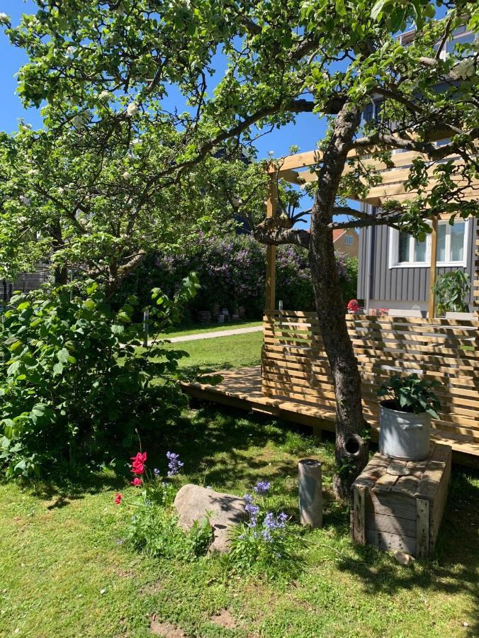 Toppmodernt Litet Hus Naera Kalmar Slott Och Havet ภายนอก รูปภาพ