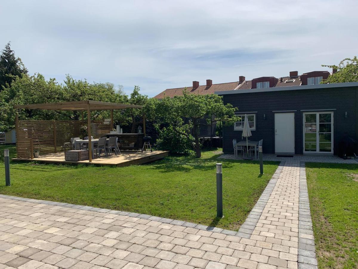 Toppmodernt Litet Hus Naera Kalmar Slott Och Havet ภายนอก รูปภาพ